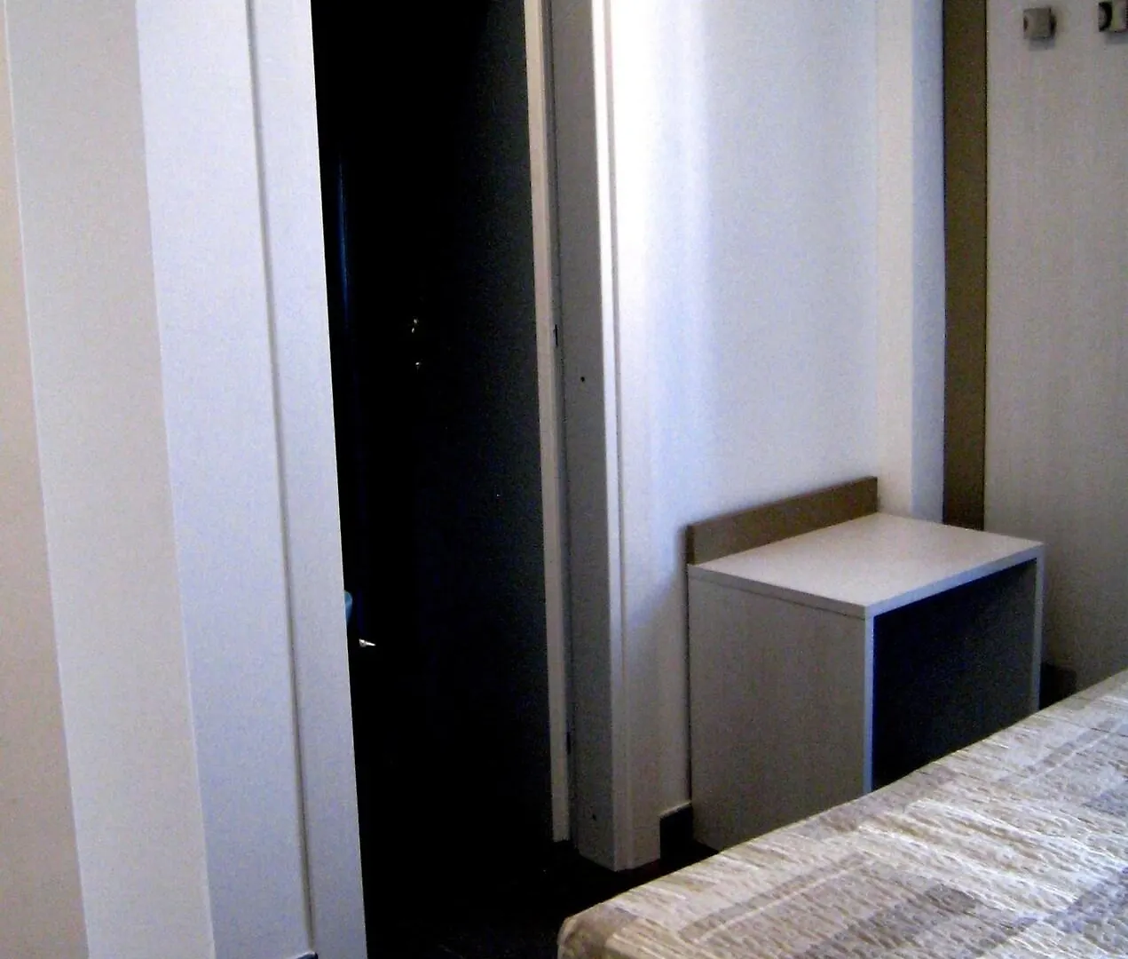 Holidays S.Lorenzo Guest House New Roma