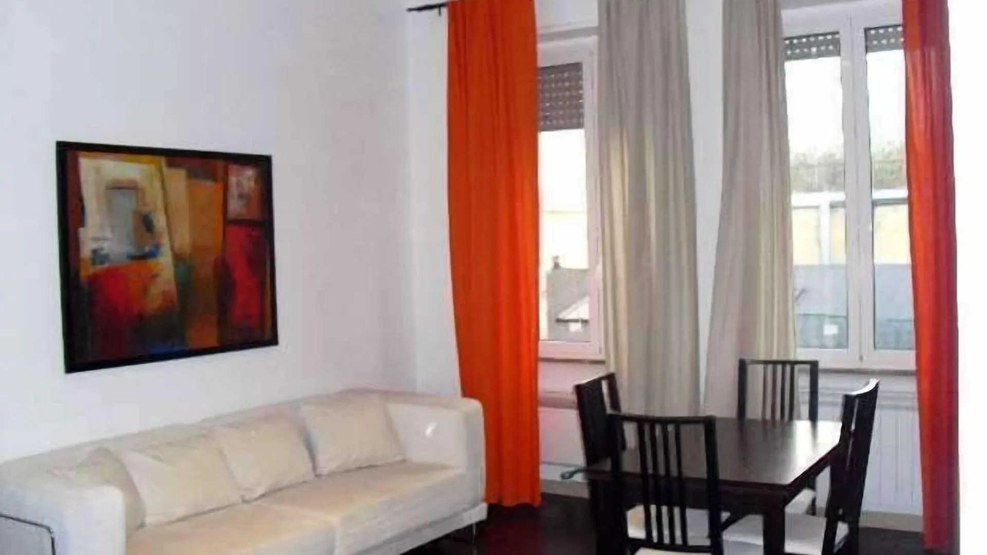 **  Holidays S.Lorenzo Guest House New Roma Itália