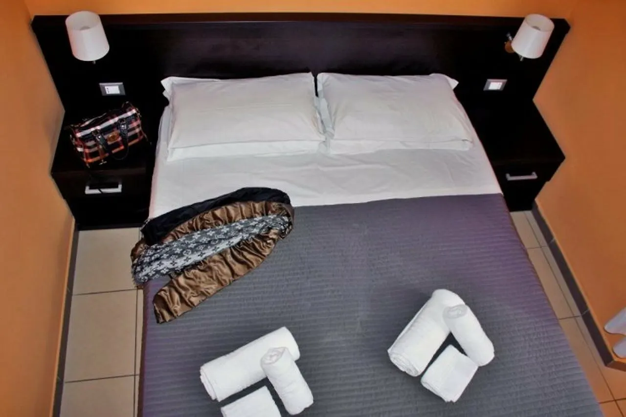 Holidays S.Lorenzo Guest House New Roma